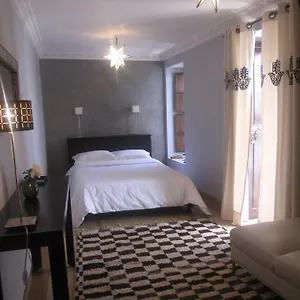 Azza Riad